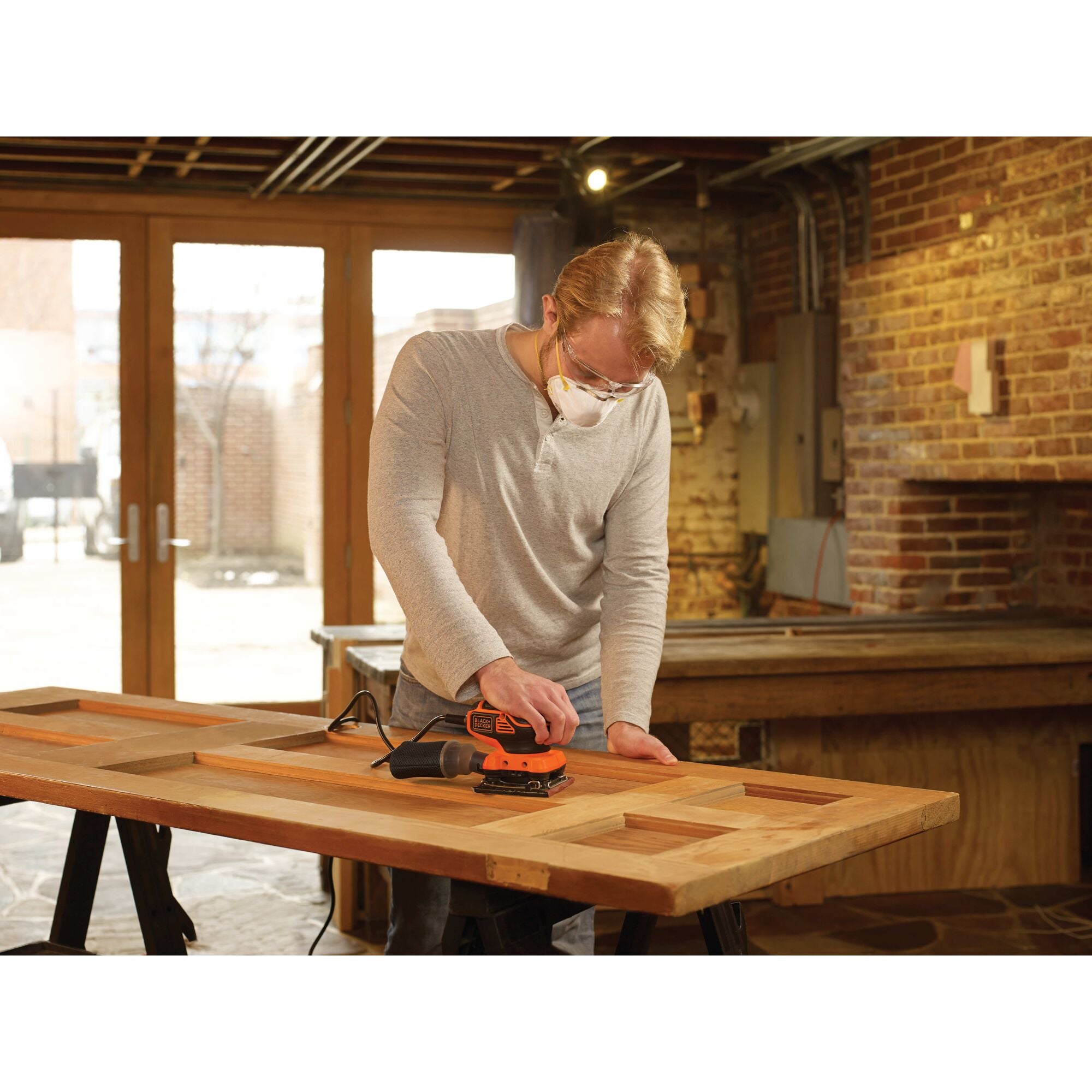 1/4 Sheet Orbital Sander with Paddle Switch Actuation. 2.0 Amp - Image 2