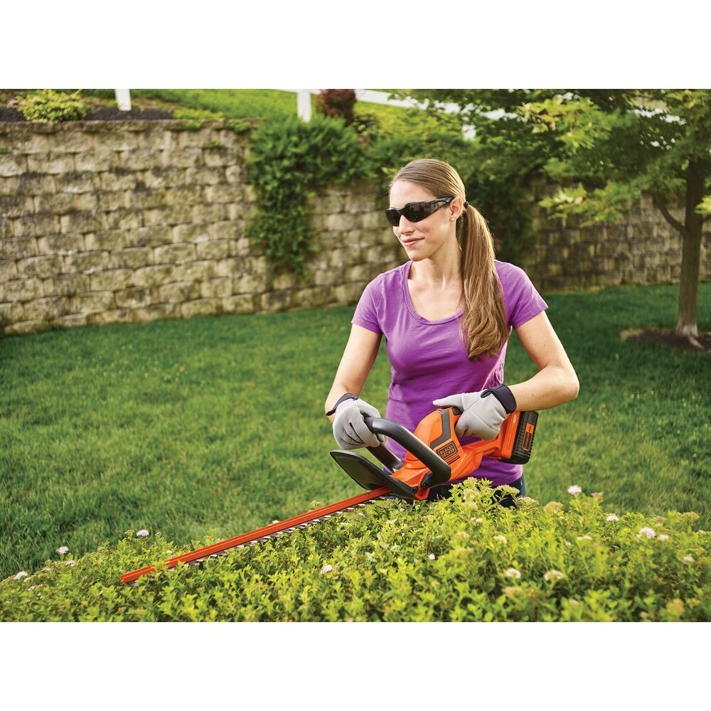 40V MAX* 22 in Hedge Trimmer - Image 2
